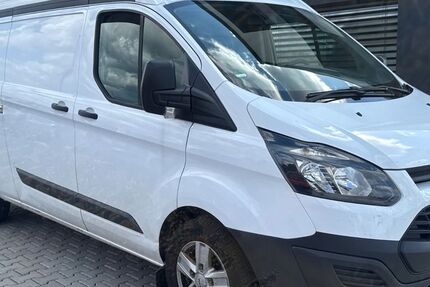 Ford Transit Custom 244.000 km 8.900 &euro; Münzenberg-Gambach 35516
