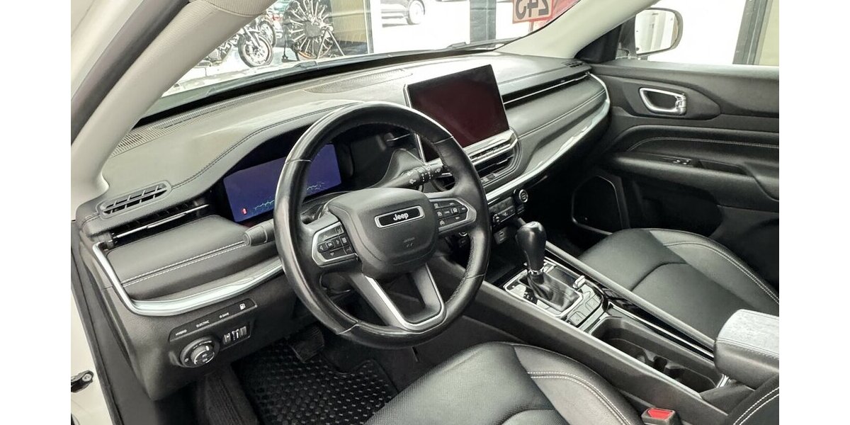Jeep Compass S Plug-IN Hybrid 4WD 1.Hand Anhängerkplg 61.880 km 25.320 &euro; Lich 35423