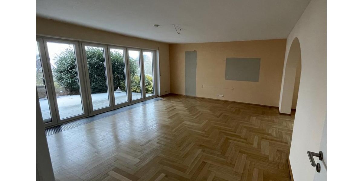 Einfamilienhaus Ebsdorfergrund - 6 Zimmer, 150 m&sup2;, 490.000&euro; | Angebot:25929897