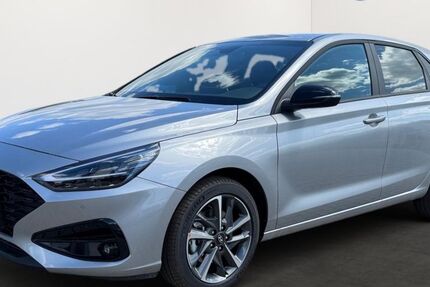 Hyundai i30 2.000 km 27.490 &euro; Laubach 35321
