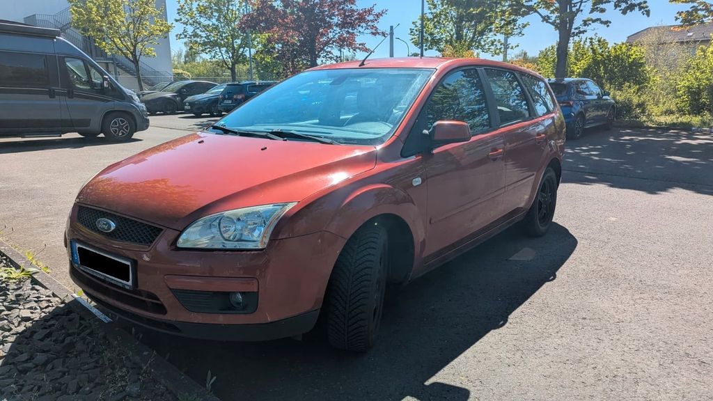 Ford Focus 216.000 km 1.199 &euro; Gießen 35398