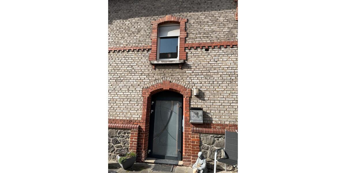 Einfamilienhaus Buseck - 7 Zimmer, 200 m&sup2;, 575.000&euro; | Angebot:25395702