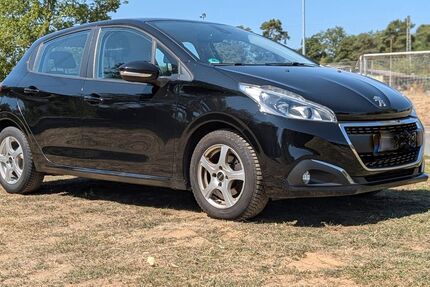 Peugeot 208 89.250 km 6.500 &euro; Linden (Großen-Linden) 35440