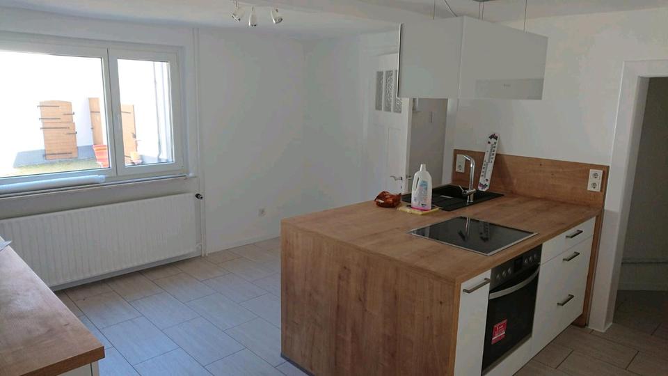 Etagenwohnung Butzbach - 6 Zimmer, 160 m&sup2;, 1.365&euro; | Angebot:25332201