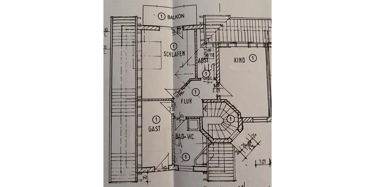 Etagenwohnung Gladenbach - 4 Zimmer, 135 m&sup2;, 1.300&euro; | Angebot:25784291