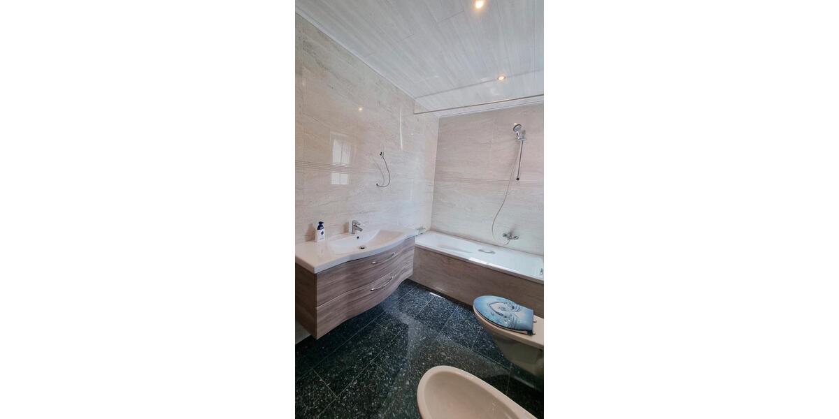 Etagenwohnung Wetzlar Hermannstein - 4 Zimmer, 131 m&sup2;, 1.450&euro; | Angebot:25764399