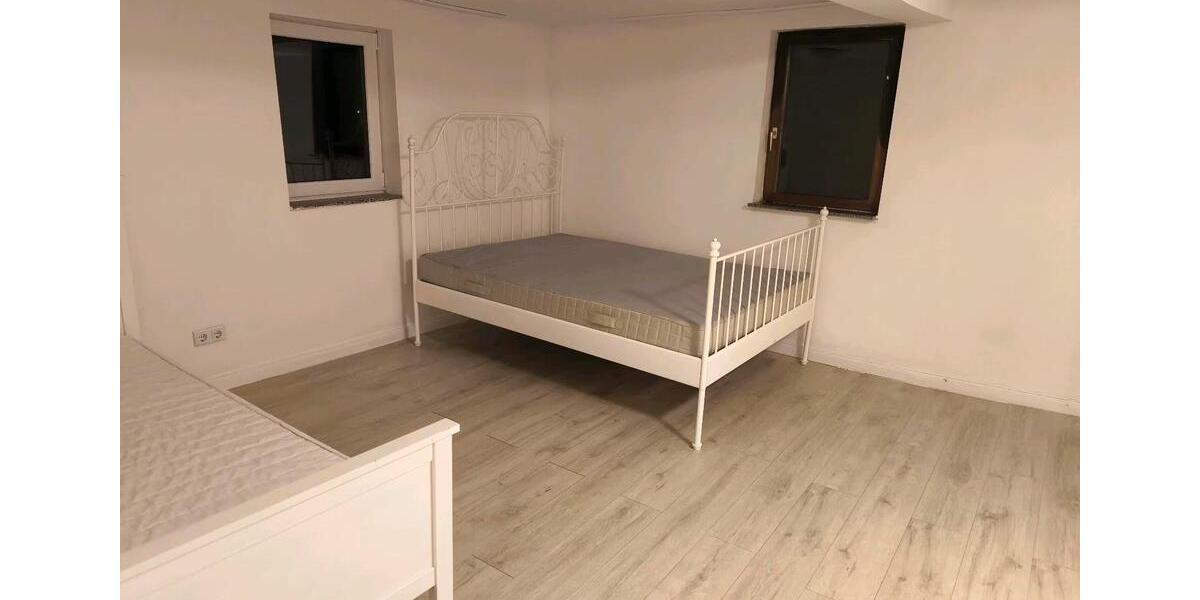 Einfamilienhaus Mücke - 4 Zimmer, 120 m&sup2;, 800&euro; | Angebot:26004916