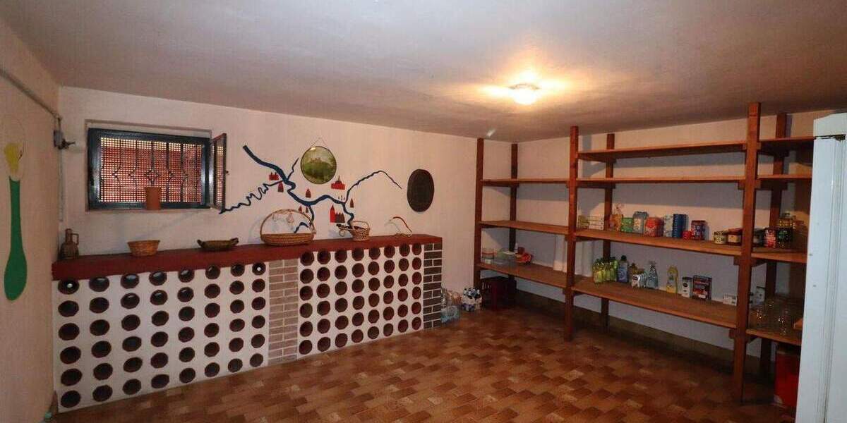 Einfamilienhaus Wölfersheim - 8 Zimmer, 160 m&sup2;, 470.000&euro; | Angebot:25682682