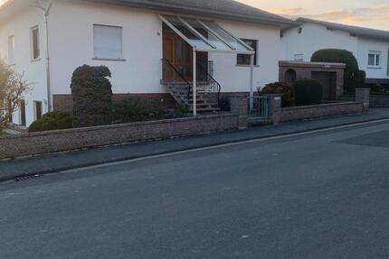 Wohnung Schöffengrund - 2 Zimmer, 130 m&sup2;, 990&euro; | Angebot:25722425