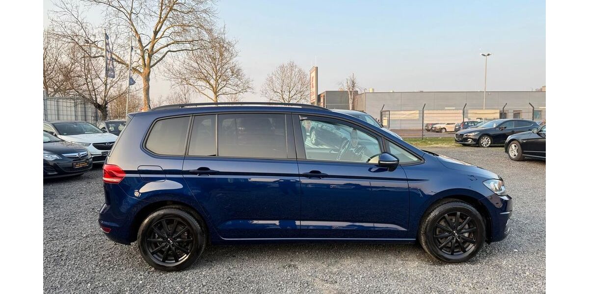 VW Touran 101.000 km 16.500 &euro; Lollar 35457