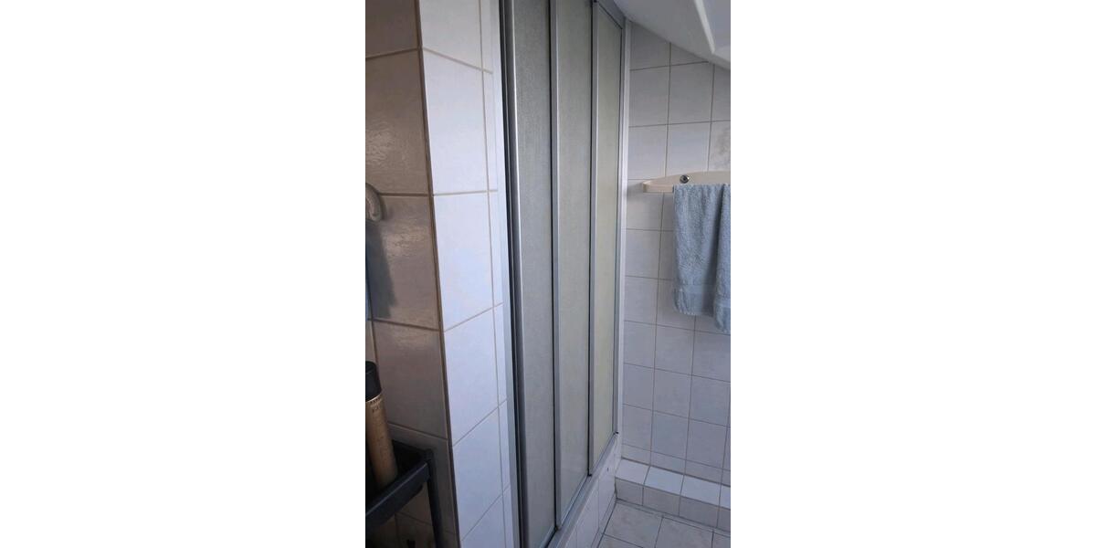 Dachgeschoßwohnung Gießen Allendorf - 2 Zimmer, 64 m&sup2;, 700&euro; | Angebot:25920476