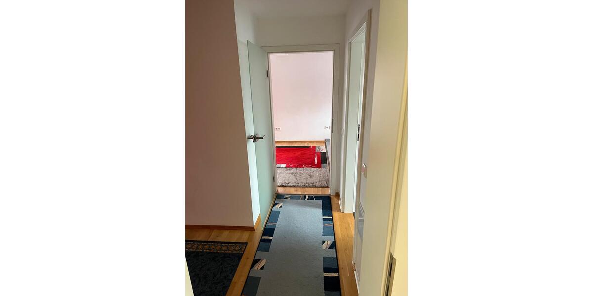 Etagenwohnung Marburg Cappel - 3 Zimmer, 71 m&sup2;, 1.000&euro; | Angebot:25934570