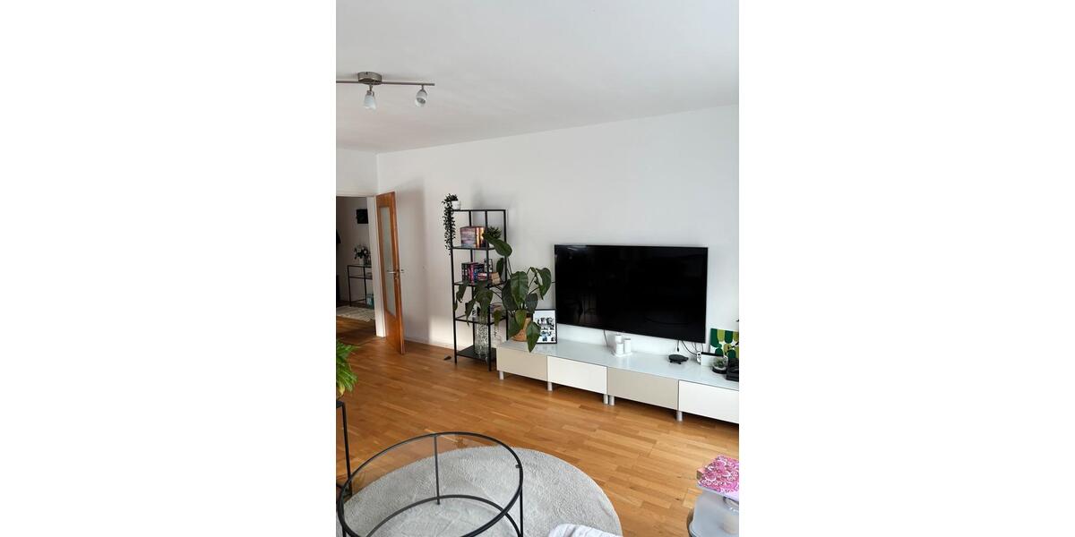 Etagenwohnung Gießen - 2 Zimmer, 65 m&sup2;, 1.070&euro; | Angebot:25873631