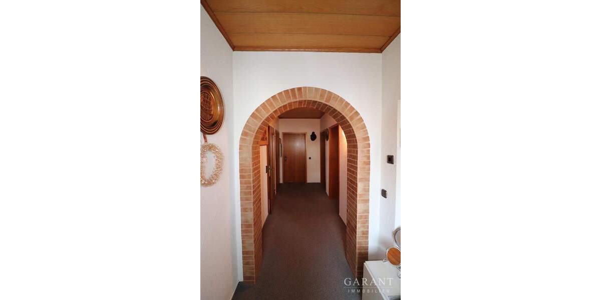 Einfamilienhaus Wölfersheim - 8 Zimmer, 160 m&sup2;, 470.000&euro; | Angebot:25682682