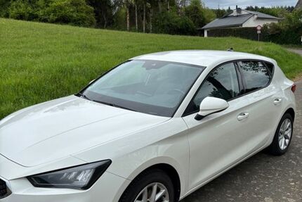 Seat Leon 35.000 km 17.900 &euro; Braunfels 35619