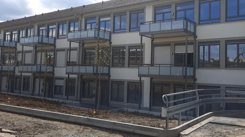 Etagenwohnung Lich - 2 Zimmer, 60 m&sup2;, 450&euro; | Angebot:25498077