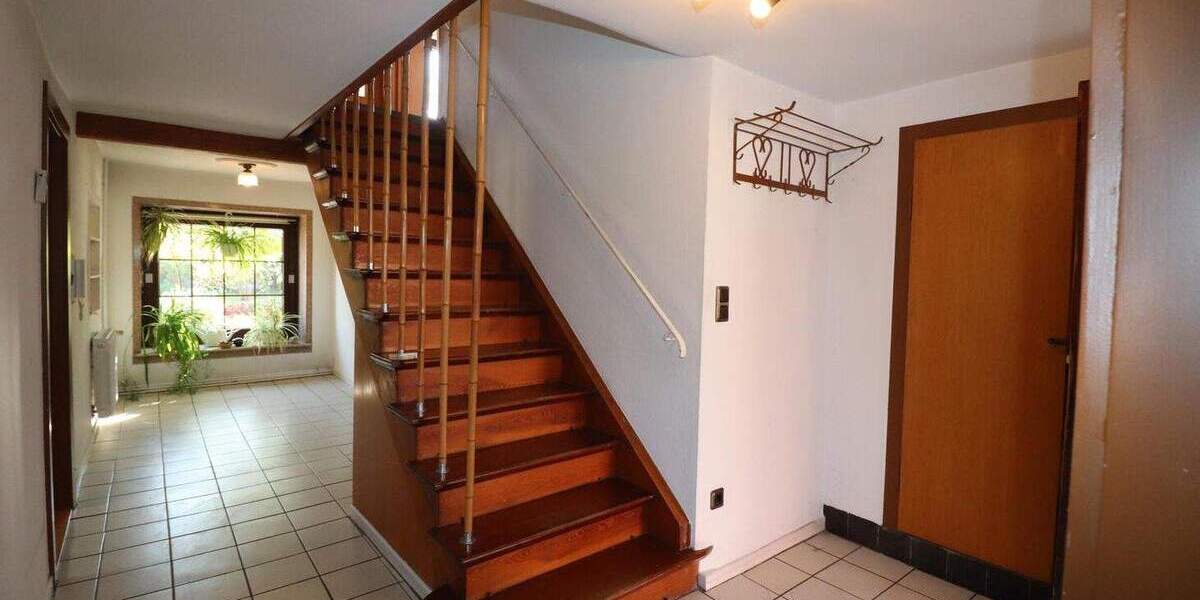 Bauernhaus, Landhaus Echzell Gettenau - 9 Zimmer, 171 m&sup2;, 350.000&euro; | Angebot:25772102