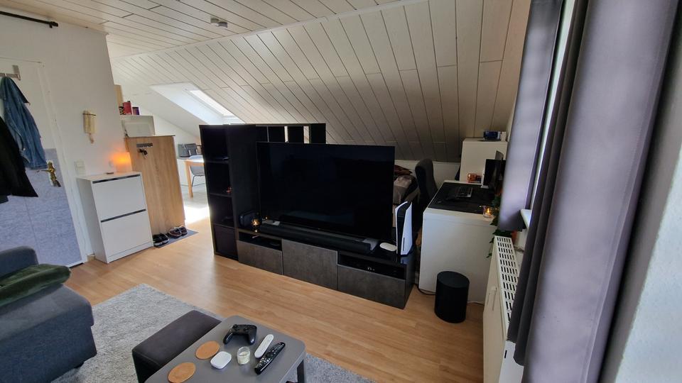 Dachgeschoßwohnung Ebsdorfergrund - 1 Zimmer, 34 m&sup2;, 450&euro; | Angebot:26677536