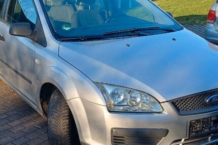 Ford Focus 233.000 km 1.250 &euro; Grünberg 35305