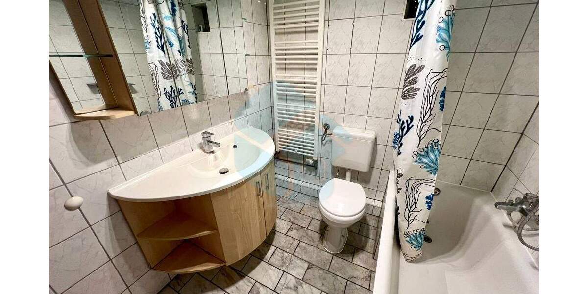 Einfamilienhaus Butzbach / Hoch-Weisel Hoch-Weisel - 5 Zimmer, 129 m&sup2;, 179.000&euro; | Angebot:25734438