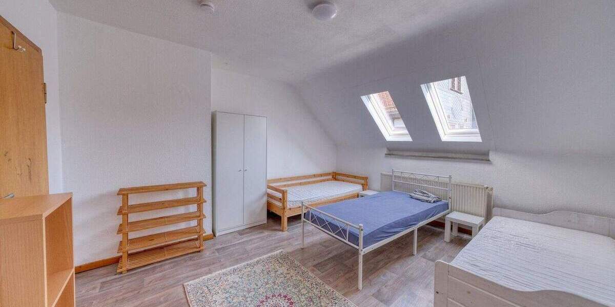 Mehrfamilienhaus, Wohnhaus Aßlar - 8 Zimmer, 186 m&sup2;, 219.000&euro; | Angebot:25697034