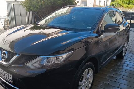 Nissan Qashqai 163.000 km 9.900 &euro; Hungen 35410