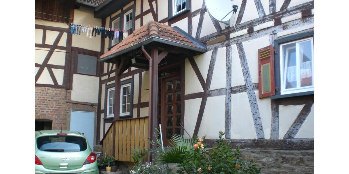 Bauernhaus, Landhaus Butzbach - 6 Zimmer, 131 m&sup2;, 236.000&euro; | Angebot:26041747