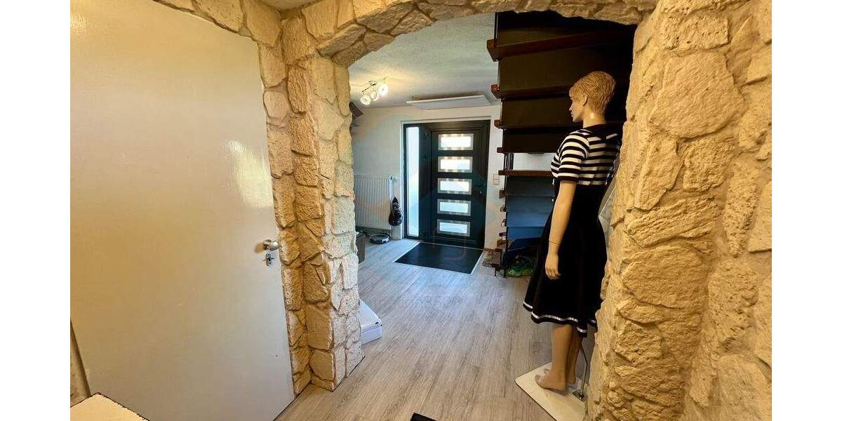 Einfamilienhaus Butzbach / Münster Münster - 3 Zimmer, 97 m&sup2;, 310.000&euro; | Angebot:25797350