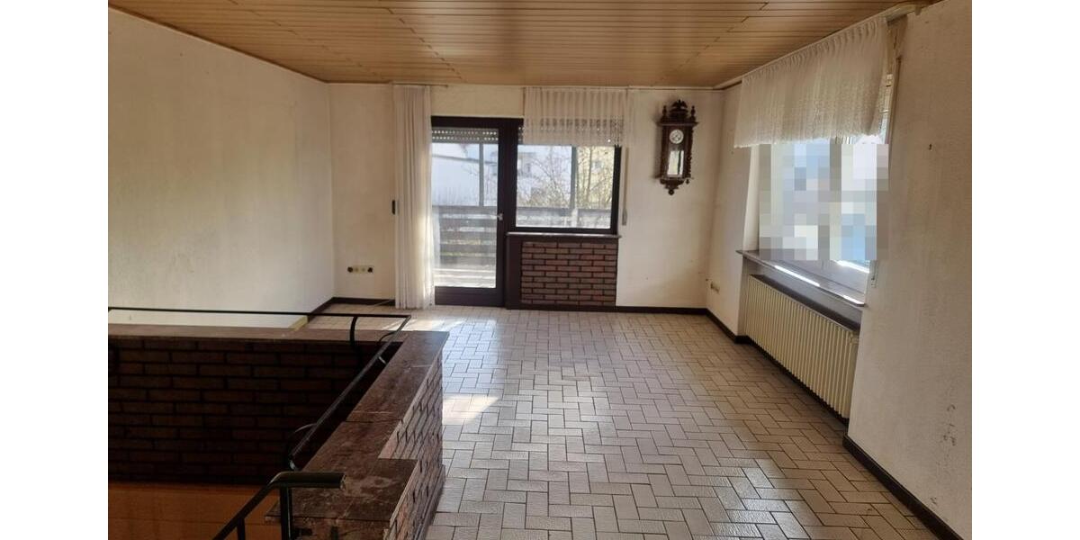 Einfamilienhaus Wetzlar Münchholzhausen - 11 Zimmer, 214 m&sup2;, 290.000&euro; | Angebot:25831549