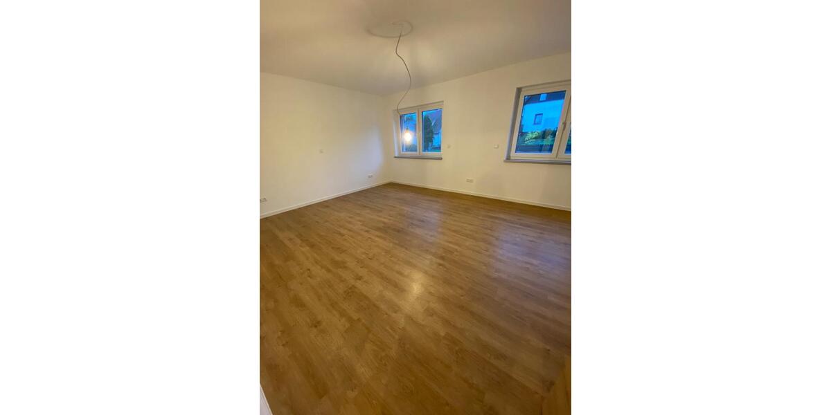 Erdgeschoßwohnung Laubach - 3 Zimmer, 100 m&sup2;, 800&euro; | Angebot:25171315