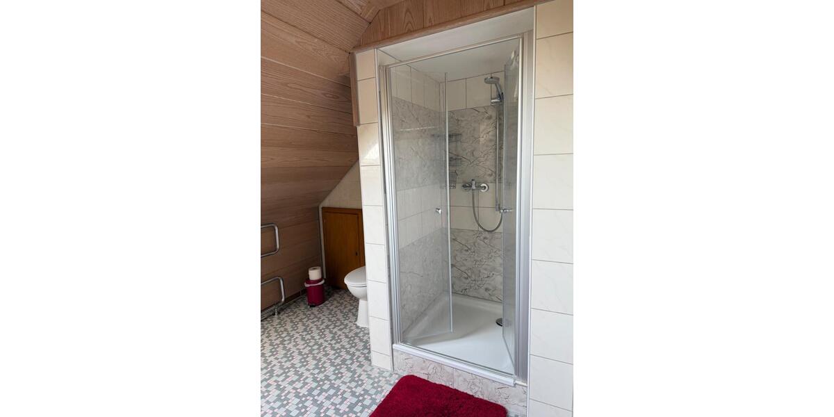 Dachgeschoßwohnung Linden - 3 Zimmer, 94 m&sup2;, 890&euro; | Angebot:25394449