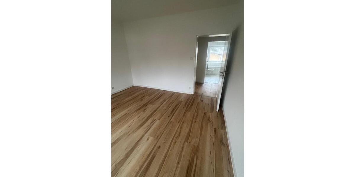 Hochparterre Braunfels - 3 Zimmer, 82 m&sup2;, 990&euro; | Angebot:25784279