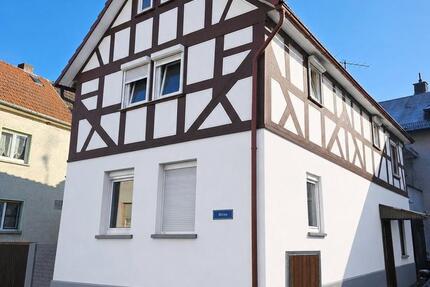 Haus Biebertal - 4 Zimmer, 106 m&sup2;, 1.360&euro; | Angebot:26540463