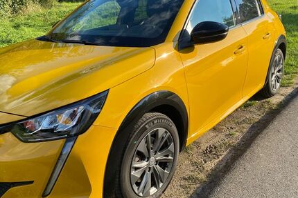 Peugeot e-208 19.985 km 18.600 &euro; Friedberg 61169