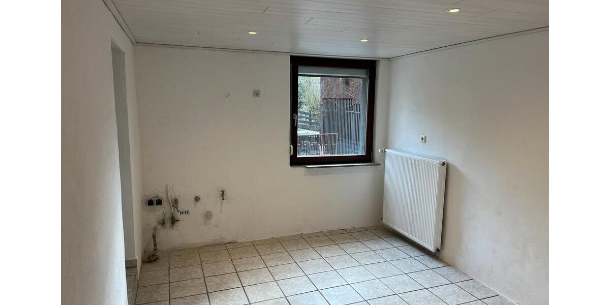 Einfamilienhaus Braunfels - 7 Zimmer, 140 m&sup2;, 1.000&euro; | Angebot:25088036