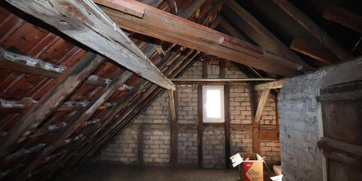 Bauernhaus, Landhaus Echzell Gettenau - 9 Zimmer, 171 m&sup2;, 350.000&euro; | Angebot:25772102