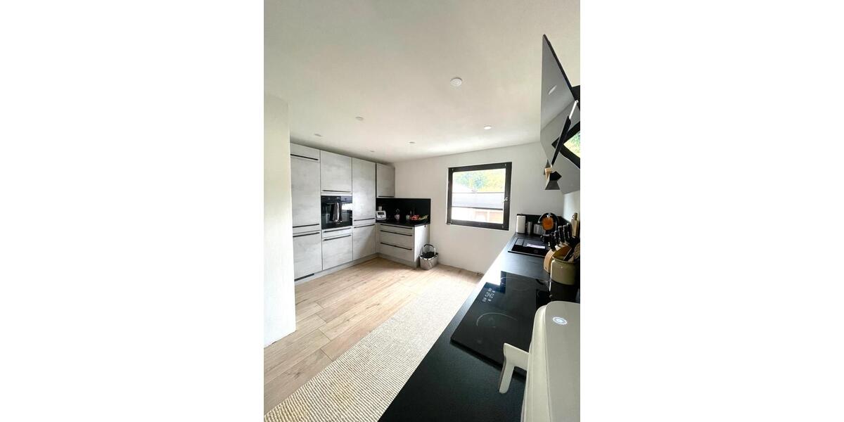 Einfamilienhaus Greifenstein - 17 Zimmer, 400 m&sup2;, 350.000&euro; | Angebot:25340391