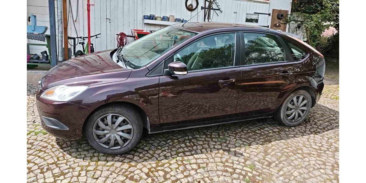 Ford Focus 157.000 km 2.400 &euro; Braunfels 35619