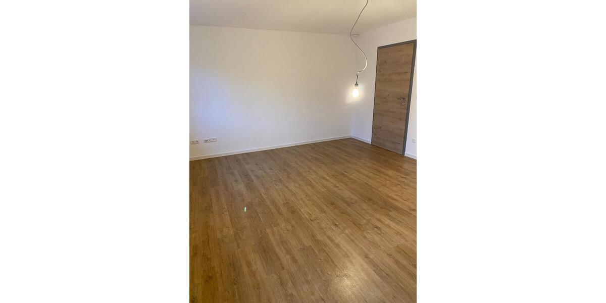 Erdgeschoßwohnung Laubach - 3 Zimmer, 100 m&sup2;, 800&euro; | Angebot:25171315