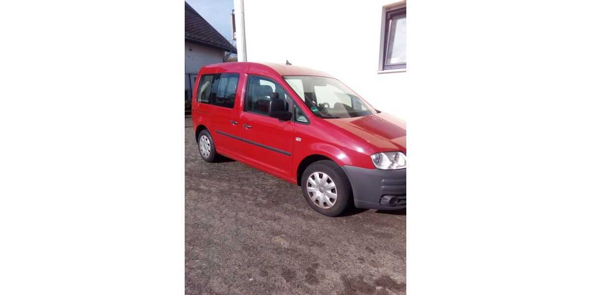 VW Caddy 147.000 km 15.000 &euro; Linden-Leihgestern 35440