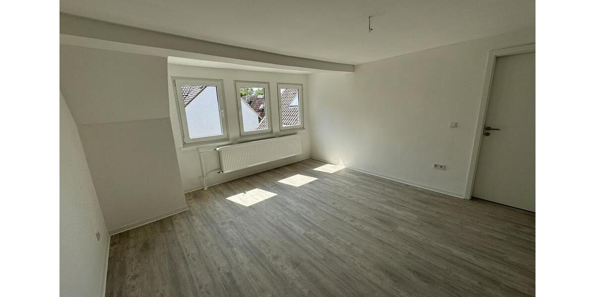 Dachgeschoßwohnung Homberg (Ohm) - 3 Zimmer, 87 m&sup2;, 820&euro; | Angebot:24418516
