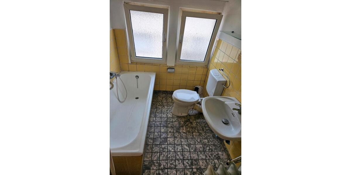Dachgeschoßwohnung Gießen Wieseck - 1 Zimmer, 60 m&sup2;, 600&euro; | Angebot:26330032
