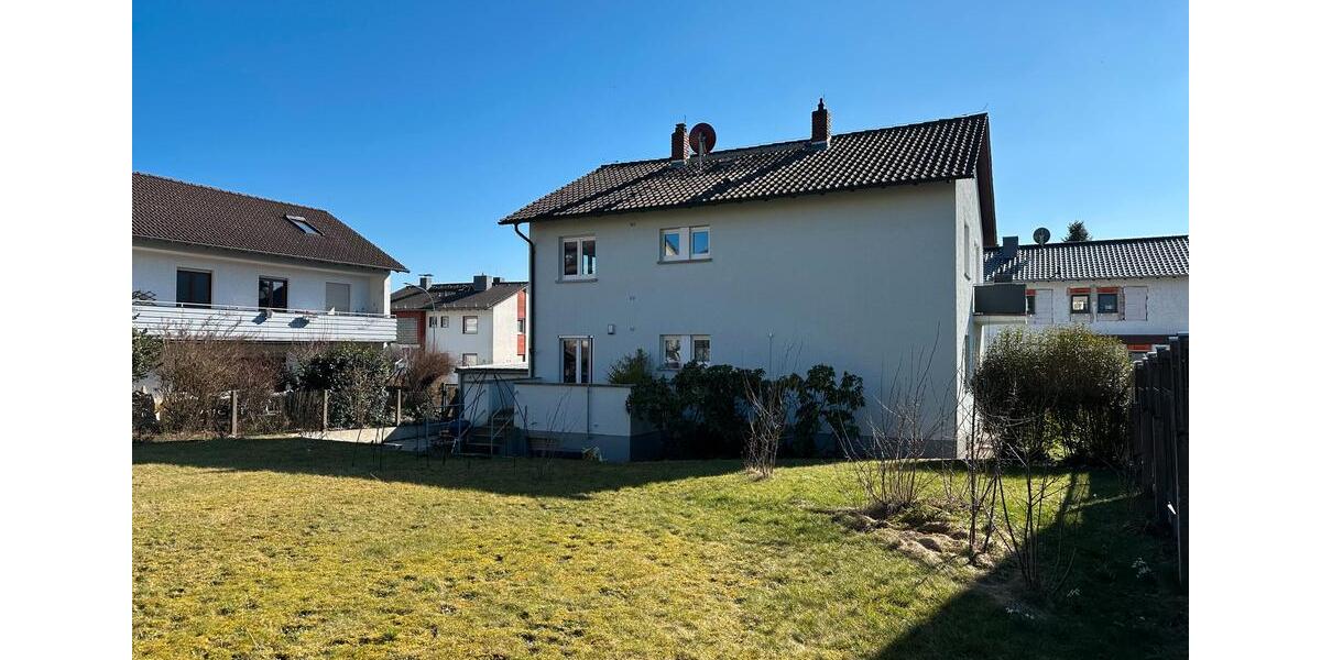 Erdgeschoßwohnung Lich - 3 Zimmer, 88 m&sup2;, 950&euro; | Angebot:25098036