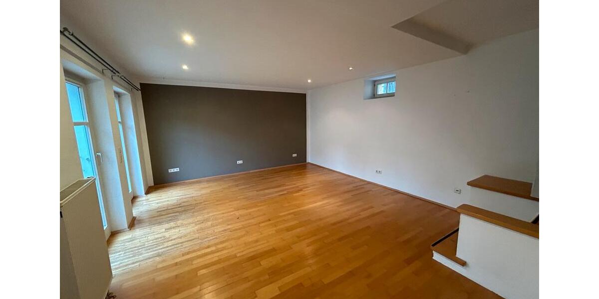 Einfamilienhaus Langgöns - 5 Zimmer, 135 m&sup2;, 1.500&euro; | Angebot:26507672