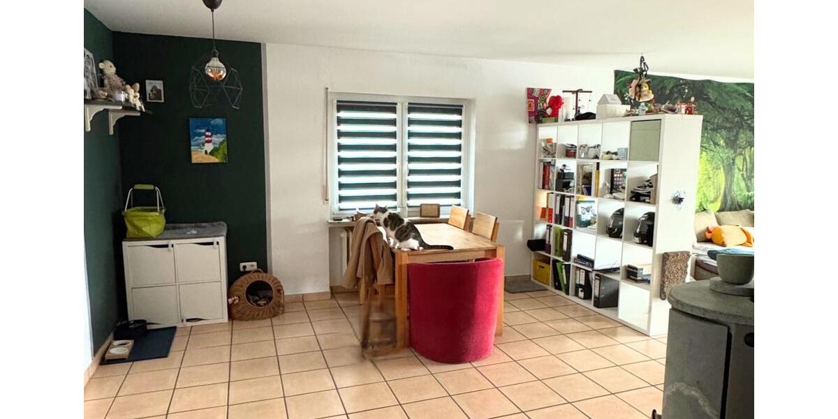 Etagenwohnung Hohenahr - 4 Zimmer, 140 m&sup2;, 1.000&euro; | Angebot:25235004