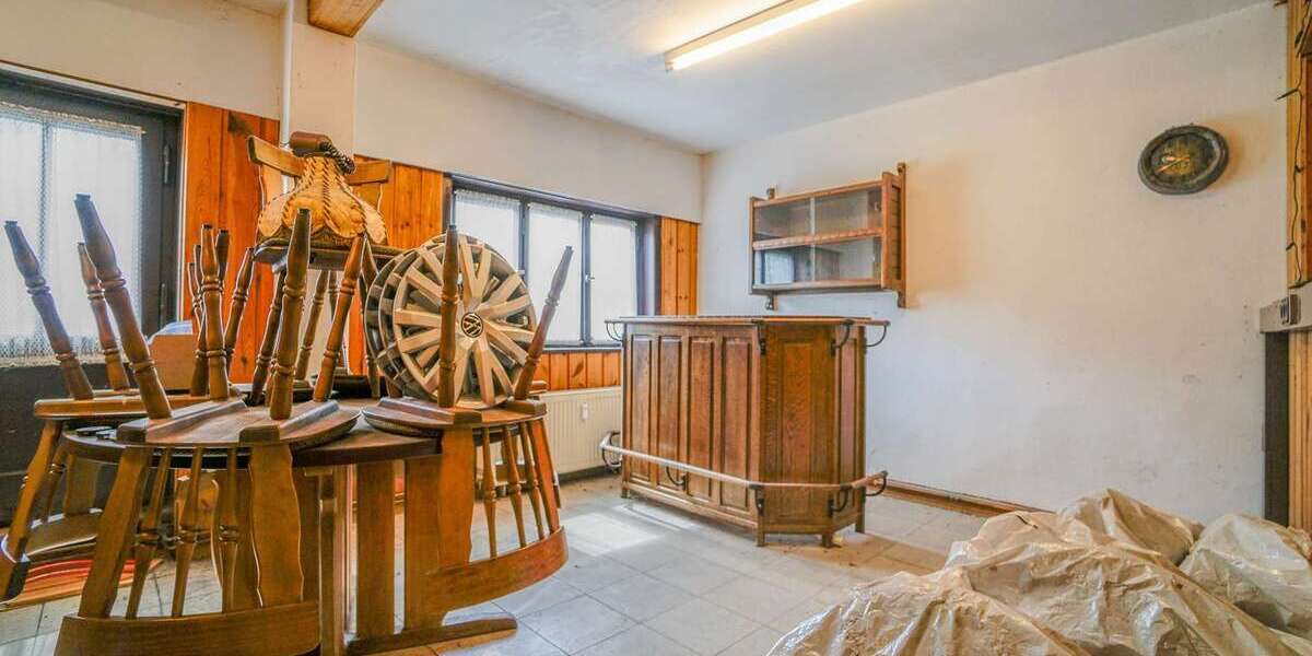 Wohn - und Gewerbeobjekt mit 5 Einheiten in Herborn OT - Mehrfamilienhaus, Wohnhaus Herborn | Angebot:27091203