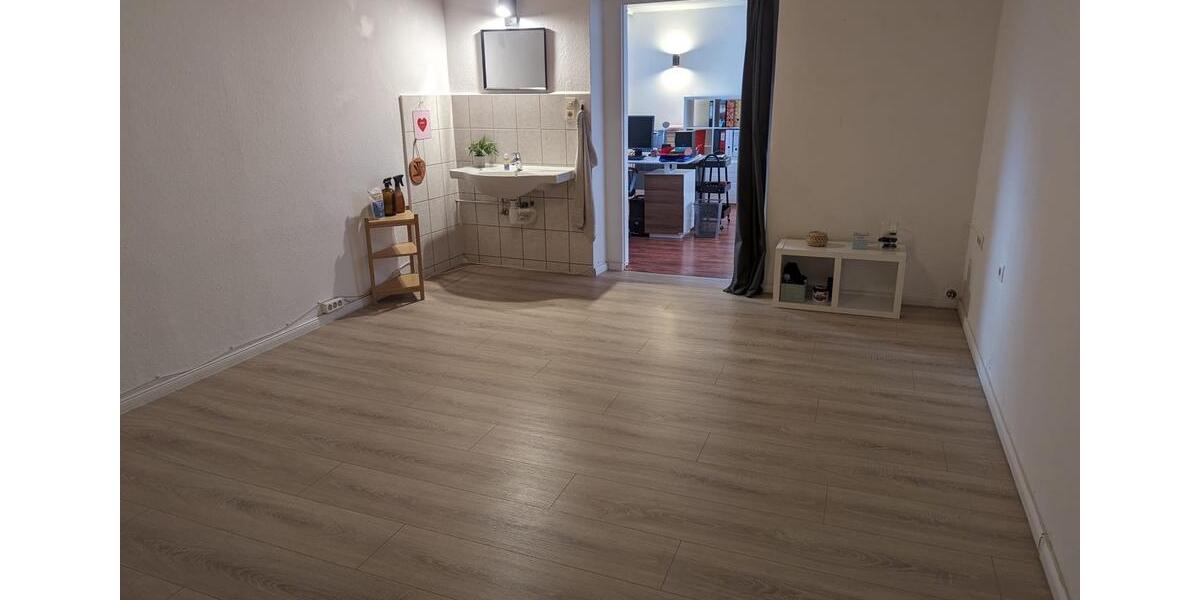 Etagenwohnung Herborn - 3 Zimmer, 105 m&sup2;, 750&euro; | Angebot:25371078