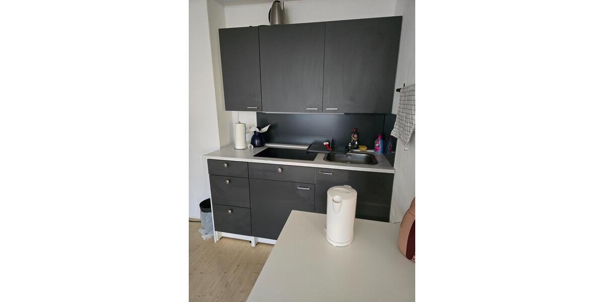 Einfamilienhaus Bad Nauheim - 8 Zimmer, 380 m&sup2;, 410.000&euro; | Angebot:24309600