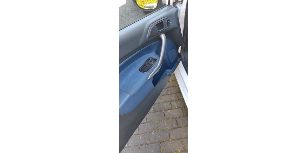 Ford Fiesta 182.000 km 3.000 &euro; Ehringshausen 35630