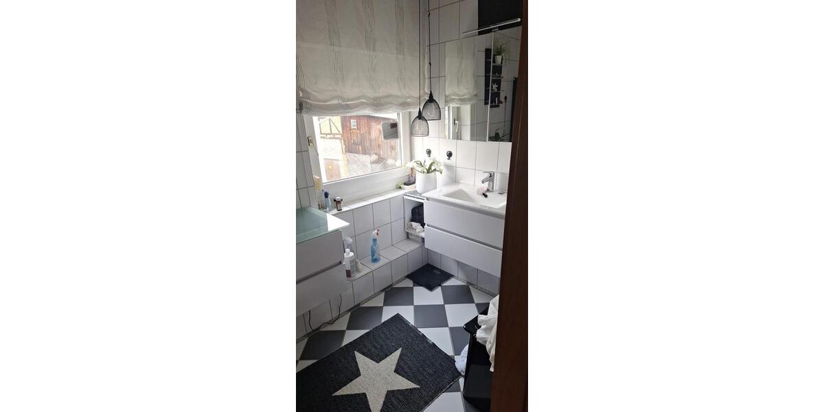 Einfamilienhaus Mittenaar - 6 Zimmer, 150 m&sup2;, 1.300&euro; | Angebot:24813384